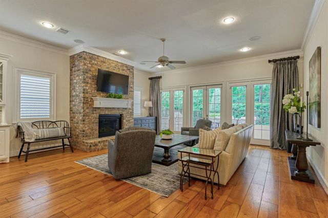 187 Windfair Loop, Montgomery, TX 77316