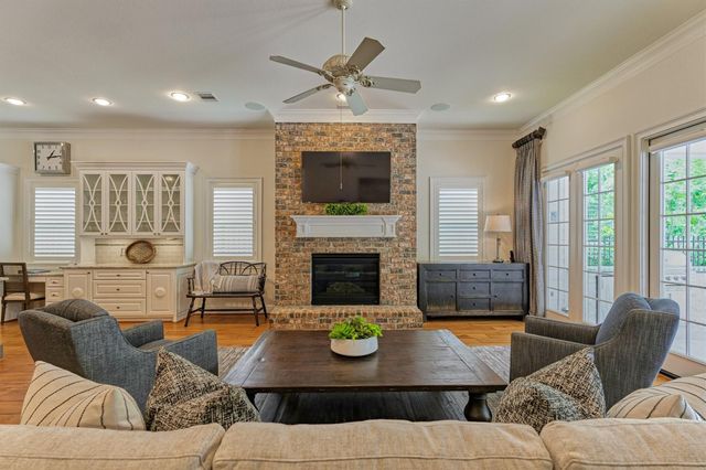 187 Windfair Loop, Montgomery, TX 77316