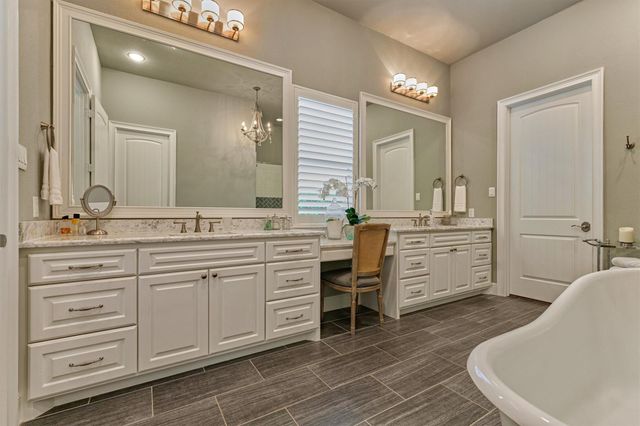 187 Windfair Loop, Montgomery, TX 77316