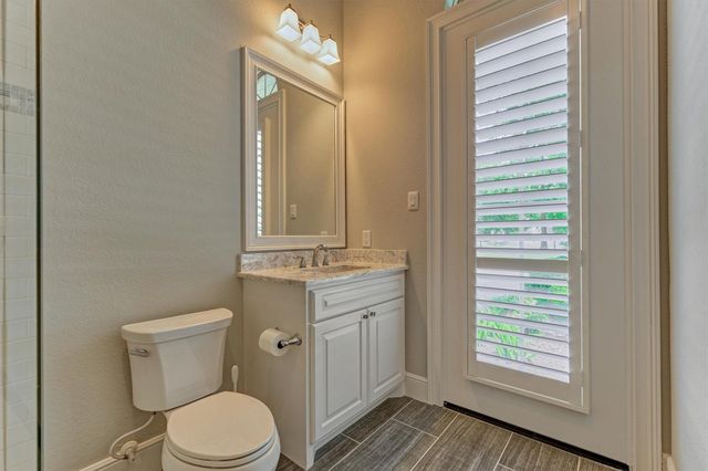 187 Windfair Loop, Montgomery, TX 77316