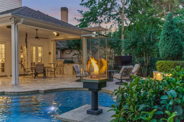 187 Windfair Loop, Montgomery, TX 77316