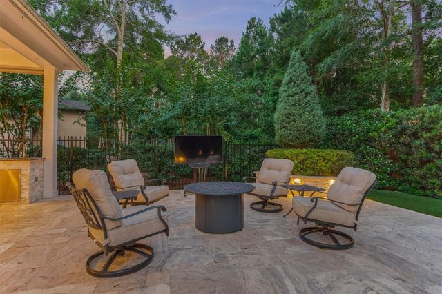 187 Windfair Loop, Montgomery, TX 77316