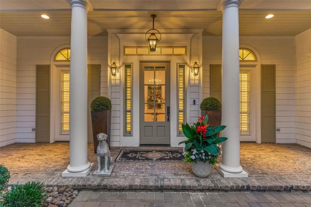 187 Windfair Loop, Montgomery, TX 77316