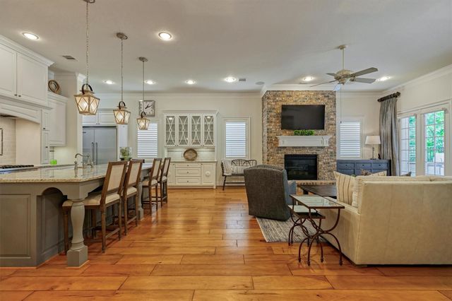 187 Windfair Loop, Montgomery, TX 77316
