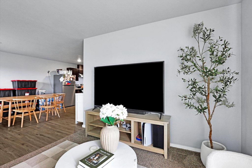 12409 E 3rd Ave, Spokane Valley, WA 99216 photo 9