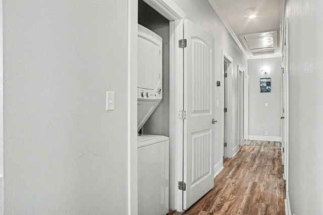 4133 4th Street, Galveston, TX 77554
