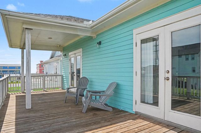 4133 4th Street, Galveston, TX 77554