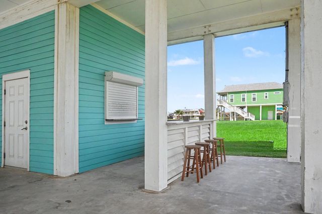 4133 4th Street, Galveston, TX 77554