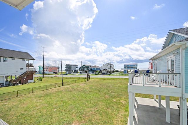 4133 4th Street, Galveston, TX 77554