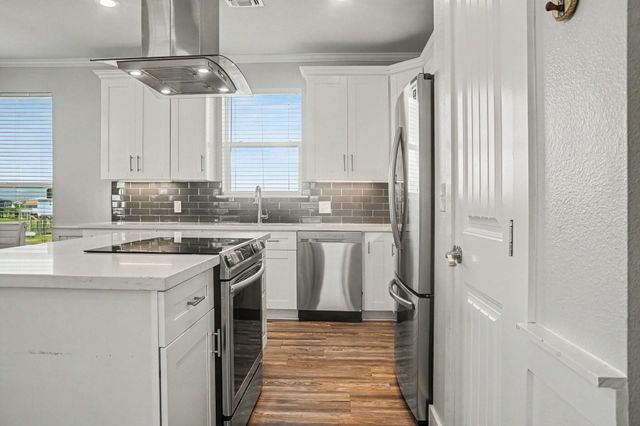 4133 4th Street, Galveston, TX 77554