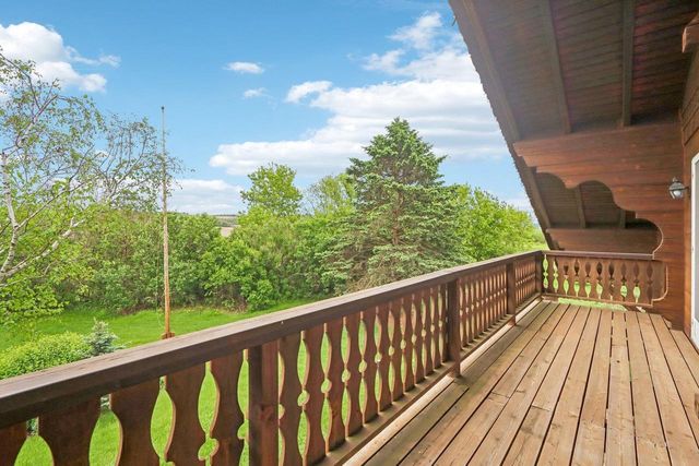 N8984 Old Madison Road, New Glarus, WI 53574