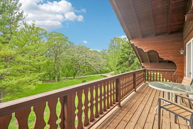 N8984 Old Madison Road, New Glarus, WI 53574