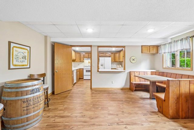N8984 Old Madison Road, New Glarus, WI 53574