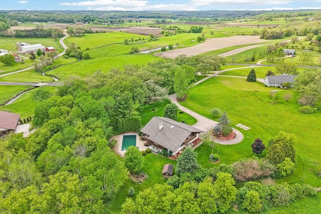 N8984 Old Madison Road, New Glarus, WI 53574