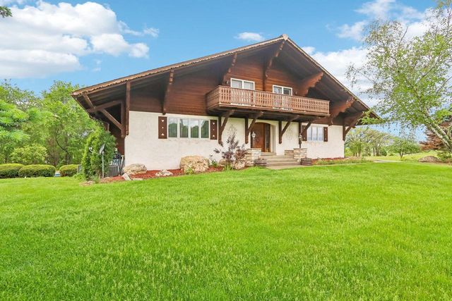 N8984 Old Madison Road, New Glarus, WI 53574