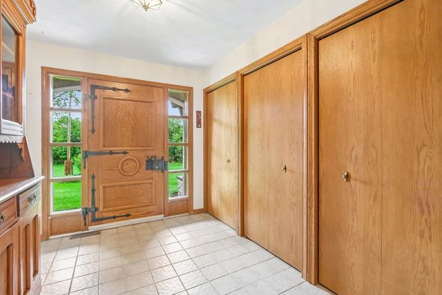 N8984 Old Madison Road, New Glarus, WI 53574