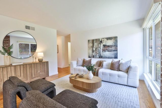 2984 Via Del Sol, San Jose, CA 95132