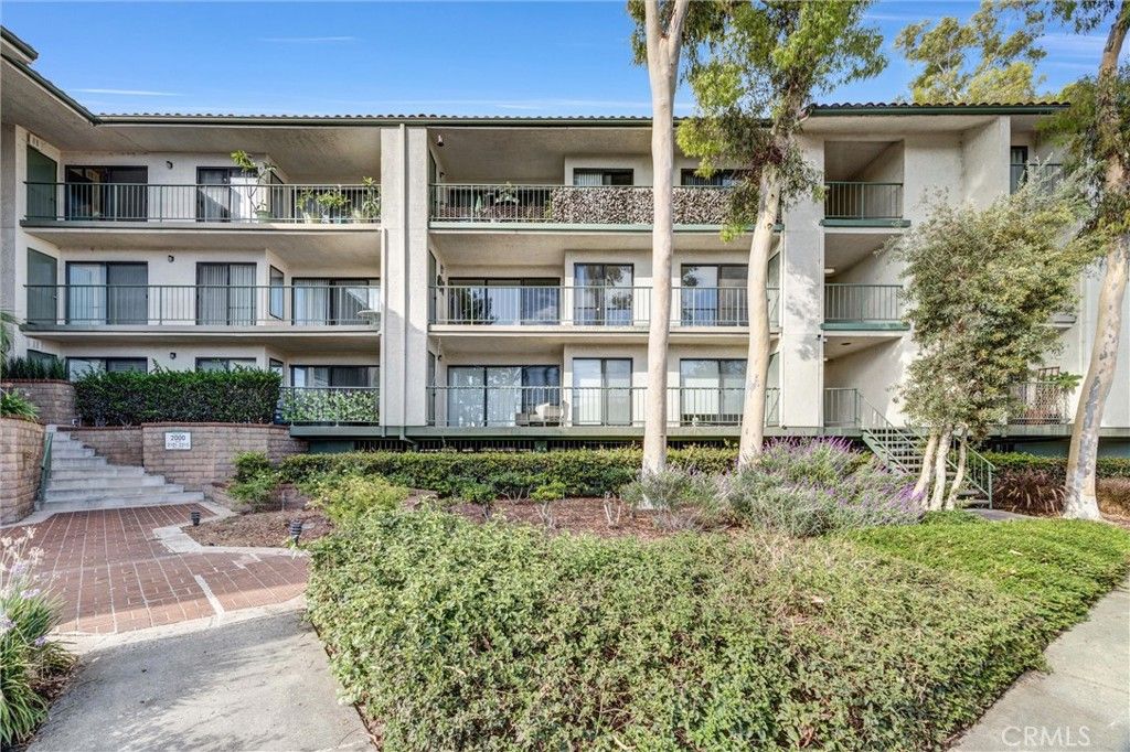 2207 Apricot, Irvine, CA 92618 — exterior