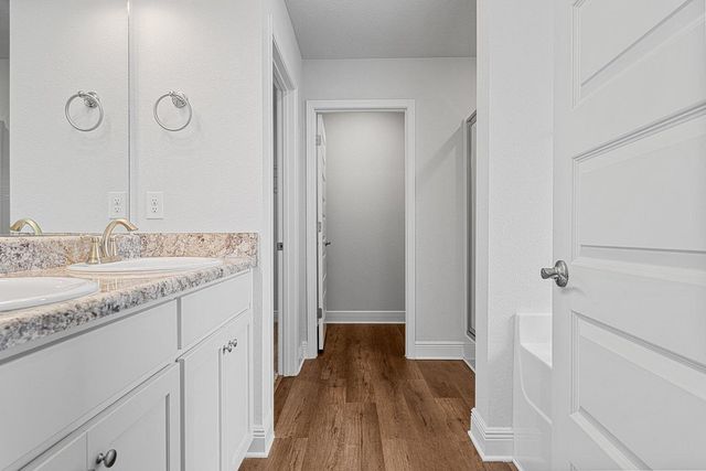 103 Ridgeway Circle, Crestview, FL 32536