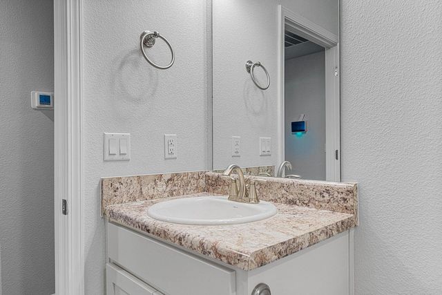 103 Ridgeway Circle, Crestview, FL 32536