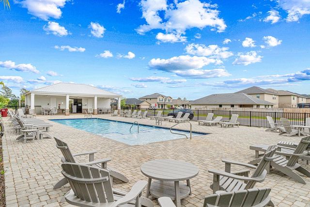 103 Ridgeway Circle, Crestview, FL 32536