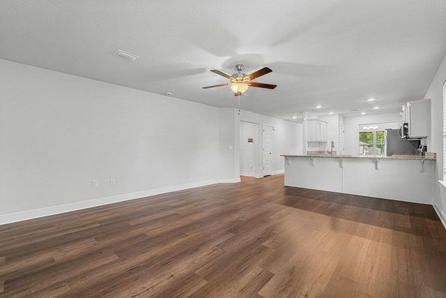 103 Ridgeway Circle, Crestview, FL 32536