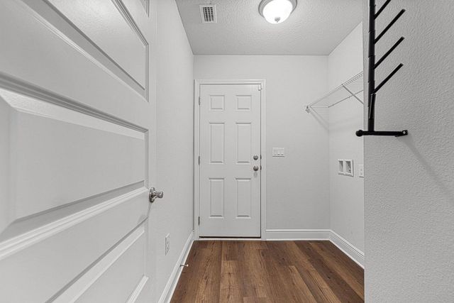 103 Ridgeway Circle, Crestview, FL 32536