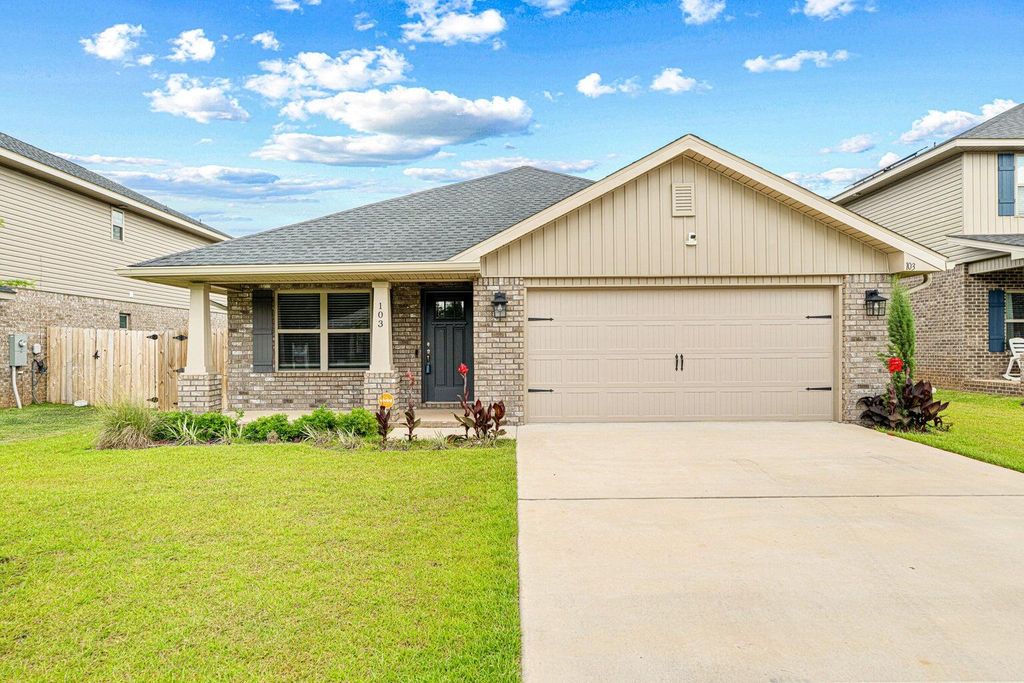 103 Ridgeway Circle, Crestview, FL 32536