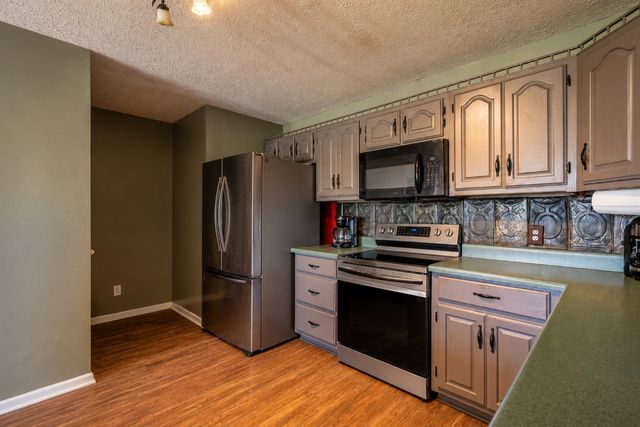 11220 Shelbyville Rd, Morrison, TN 37357