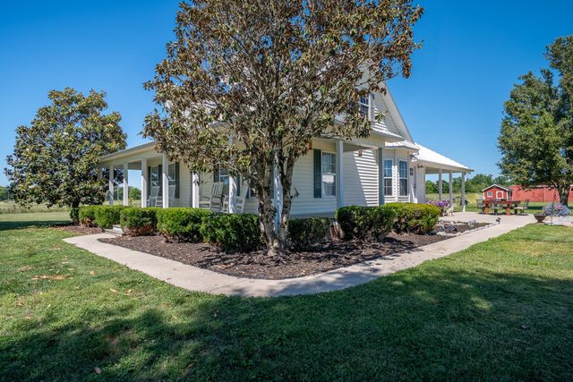 11220 Shelbyville Rd, Morrison, TN 37357