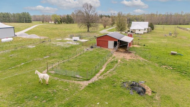 11220 Shelbyville Rd, Morrison, TN 37357