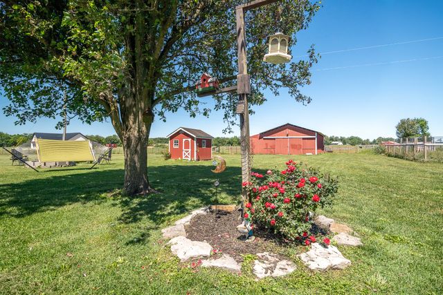 11220 Shelbyville Rd, Morrison, TN 37357