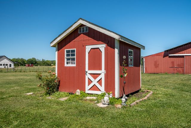 11220 Shelbyville Rd, Morrison, TN 37357