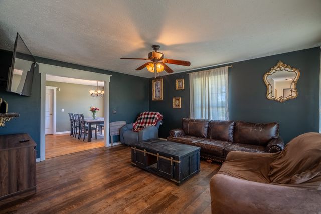 11220 Shelbyville Rd, Morrison, TN 37357