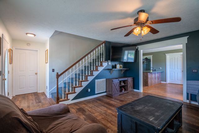 11220 Shelbyville Rd, Morrison, TN 37357