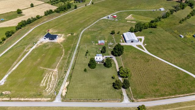 11220 Shelbyville Rd, Morrison, TN 37357