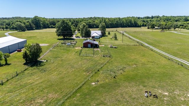 11220 Shelbyville Rd, Morrison, TN 37357