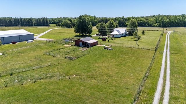 11220 Shelbyville Rd, Morrison, TN 37357