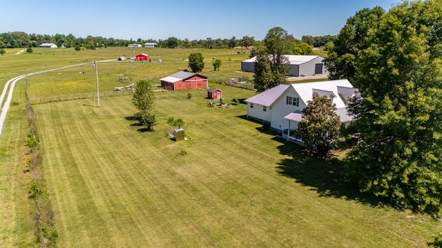 11220 Shelbyville Rd, Morrison, TN 37357