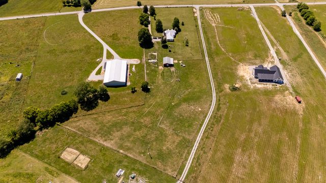 11220 Shelbyville Rd, Morrison, TN 37357