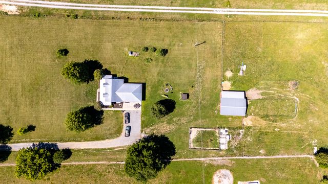 11220 Shelbyville Rd, Morrison, TN 37357