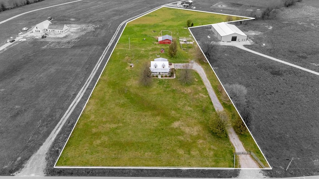 11220 Shelbyville Rd, Morrison, TN 37357