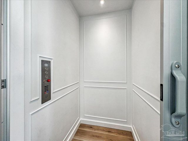 7348 Grand Navarre Blvd, Navarre Beach, FL 32566