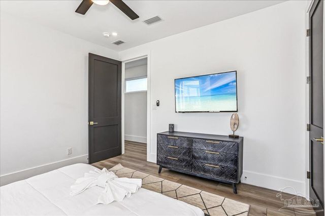 7348 Grand Navarre Blvd, Navarre Beach, FL 32566