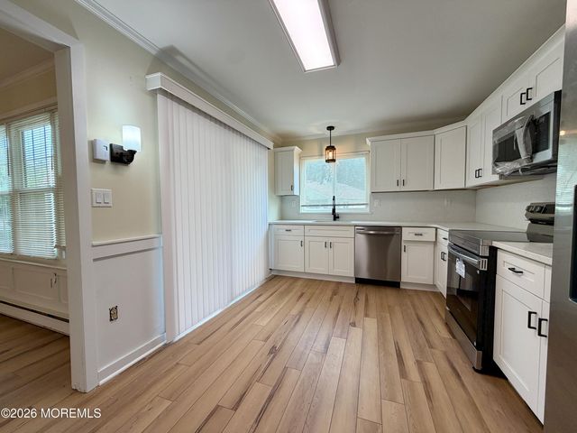 539A Warwick Court, Manchester, NJ 08759