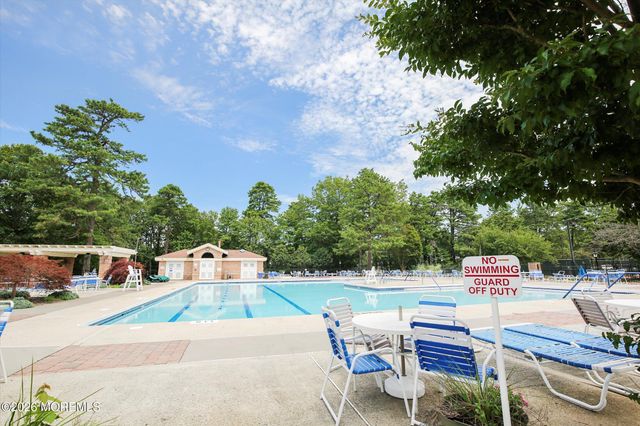 539A Warwick Court, Manchester, NJ 08759