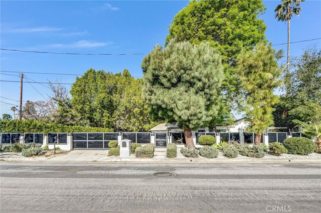 23245 Gonzales Drive, Woodland Hills, CA 91367