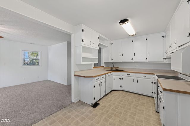 1408 Harriet Drive, Burlington, NC 27215