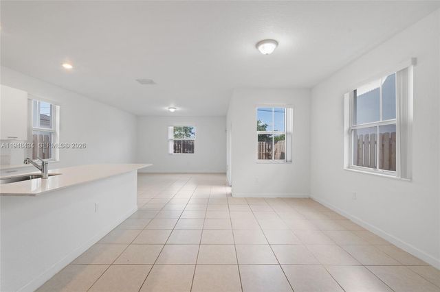 2405 NW 131st Cir, Miami, FL 33167