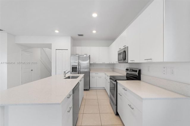 2405 NW 131st Cir, Miami, FL 33167